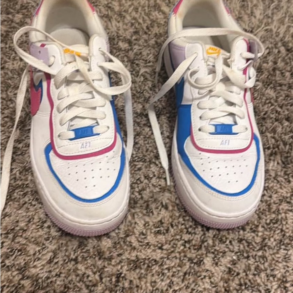 Nike Low-Top Colorblock Sneakers in White, Pink, Blue & Yellow - Picture 2 of 3